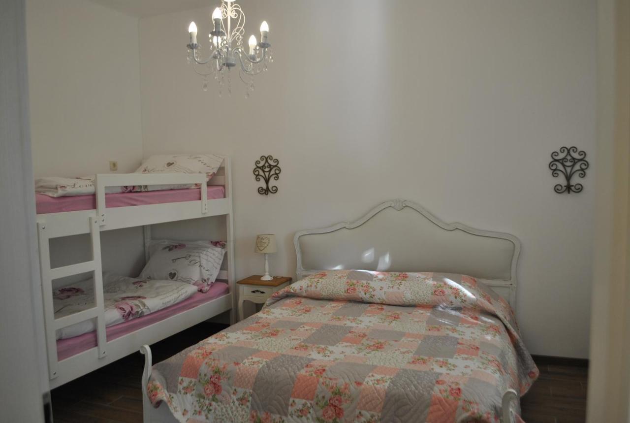 Apartment Pod Kostanji Osp Ngoại thất bức ảnh